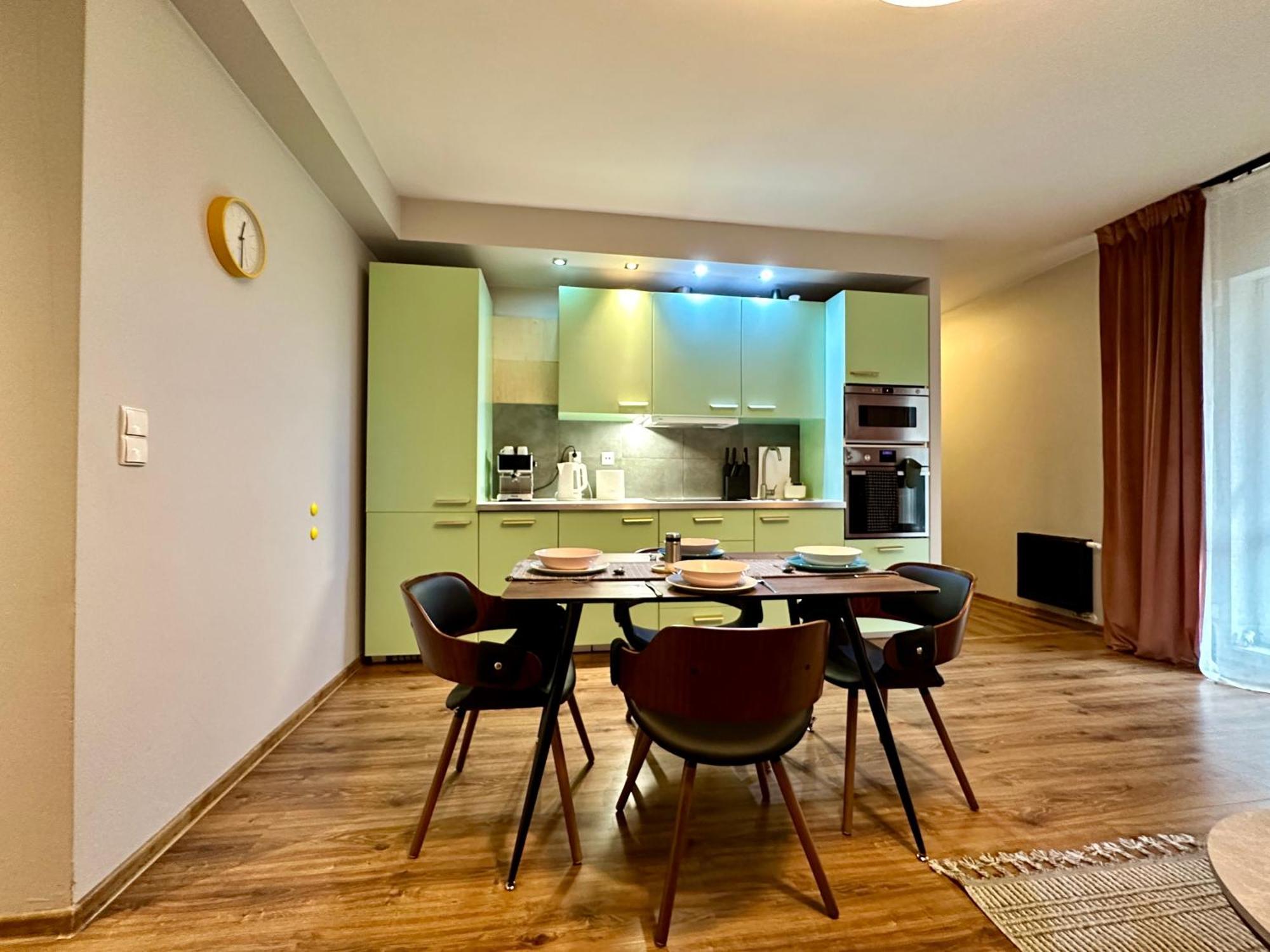Momo Apartamenty Wroclaw Bagian luar foto