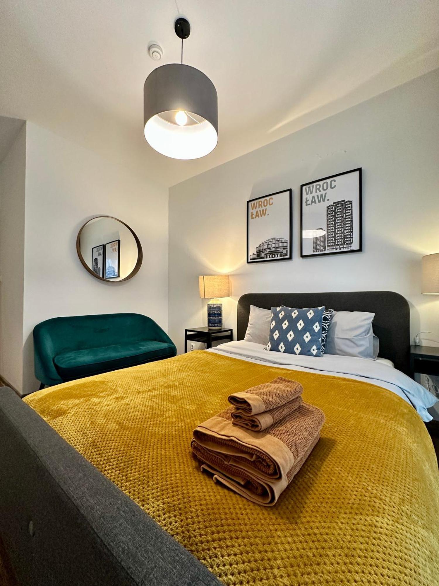 Momo Apartamenty Wroclaw Bagian luar foto