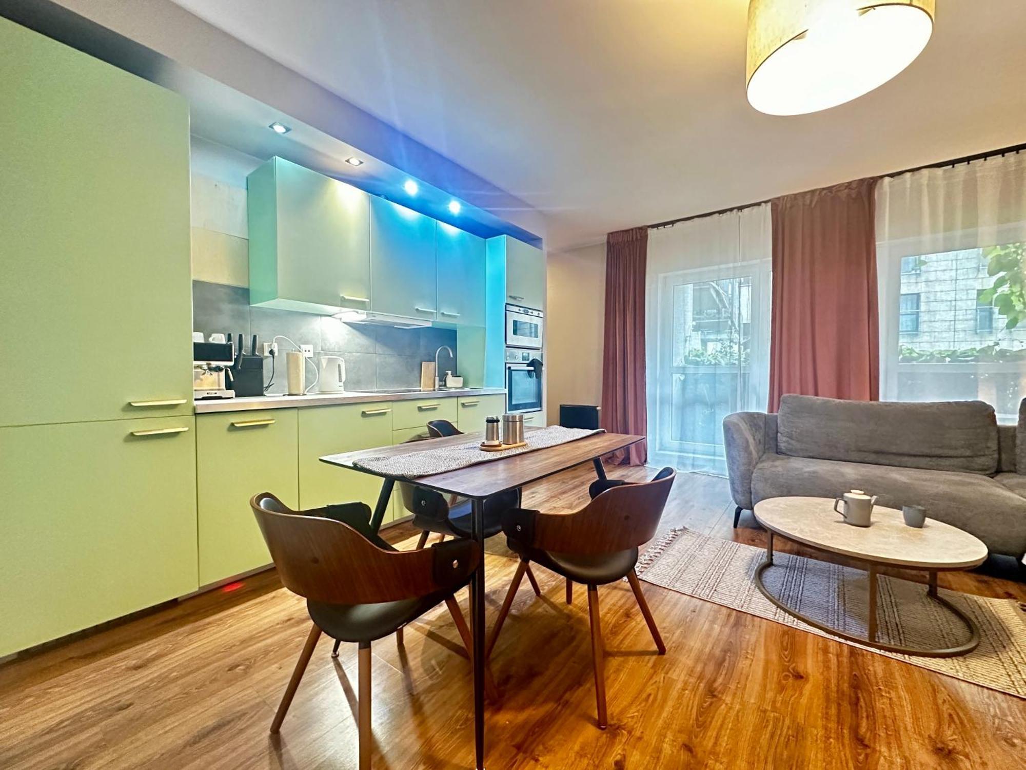 Momo Apartamenty Wroclaw Bagian luar foto